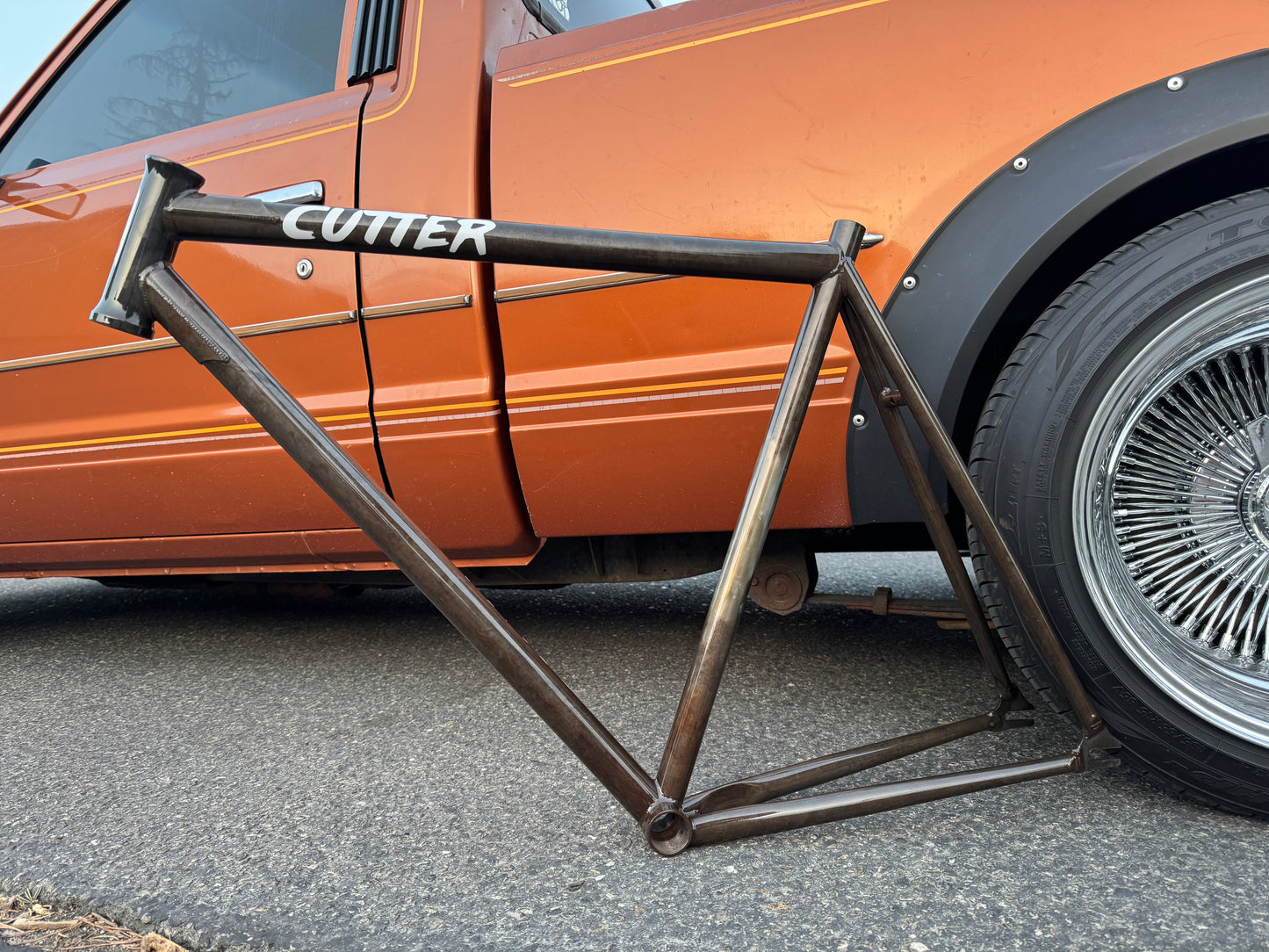 Volume Cutter 700c Patina Colorway Frame