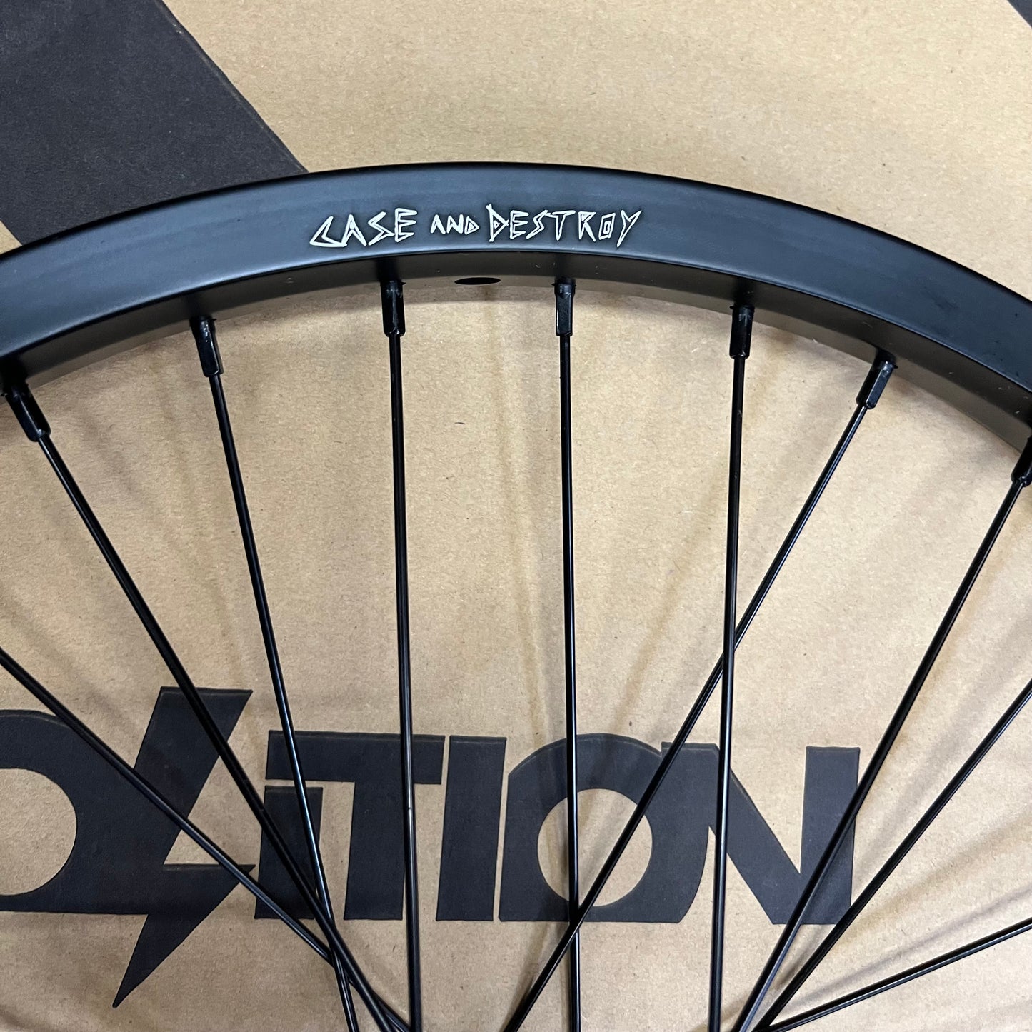 x FAST and LOOSE Whistler Lite Cassette Wheelset