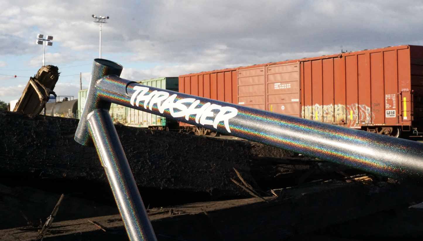 Volume Thrasher 700c Prismatic Universe/Black Frame