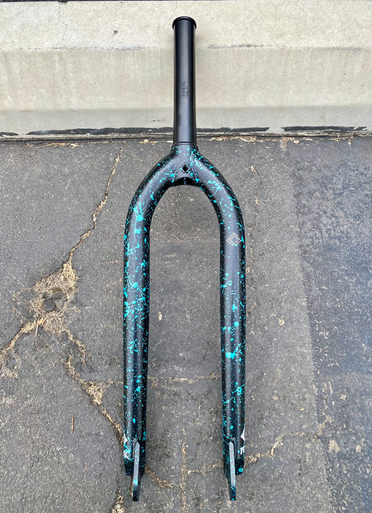 Resist 26" Forks, Splatter Forks